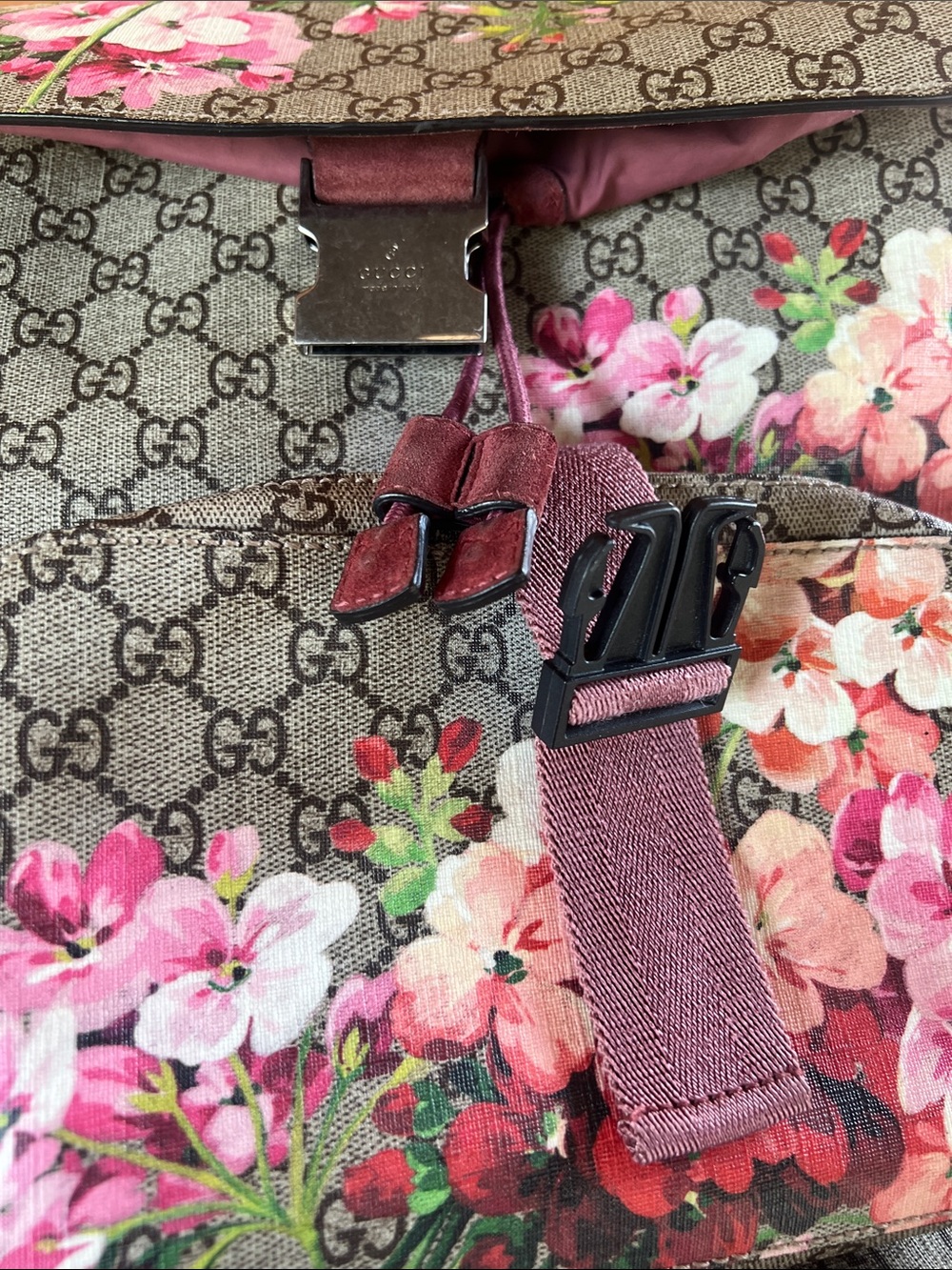 Gucci Brown GG Supreme Canvas Backpack with Pink Floral Print - Picture 8 of 8